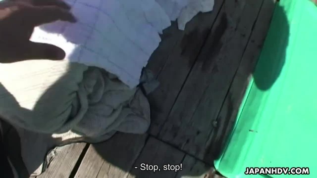 Японку трахают на лодке - #3