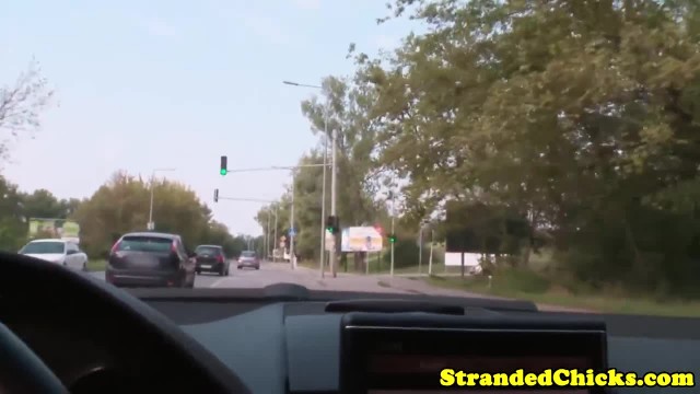 Отсосала парню на природе - #1