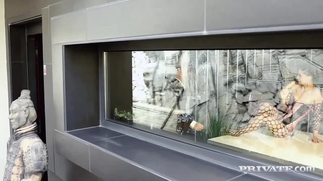 Секс втроем с брюнеткой - #3