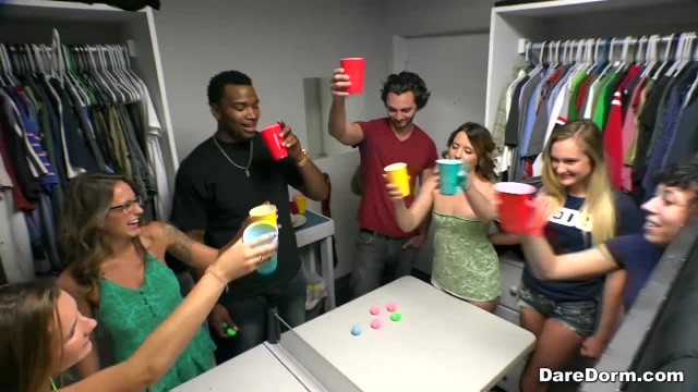 Жаркий секс по-дружески - #2